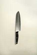 Cuchillo Santoku 7 Pakka Negro Hoja Lisa Acero - Imagen 3